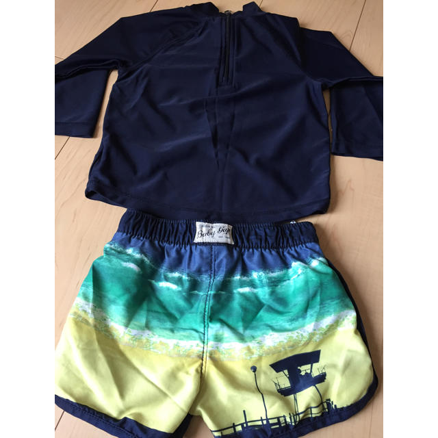 babyGAP(ベビーギャップ)のえみ様専用☆ラッシュガード キッズ/ベビー/マタニティのキッズ服男の子用(90cm~)(水着)の商品写真