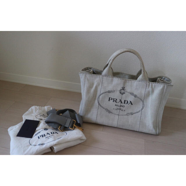 PRADA カナパ 渋谷西武百貨店プラダ正規店購入(税込110,160円)