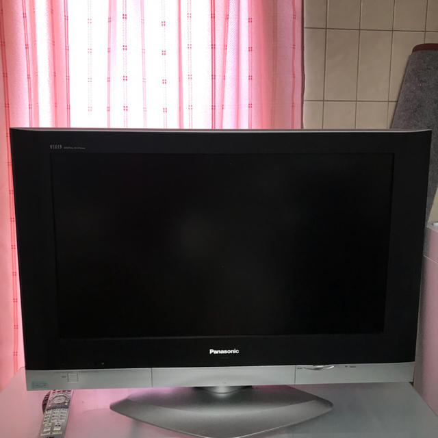 デジタルハイビジョン液晶テレビ