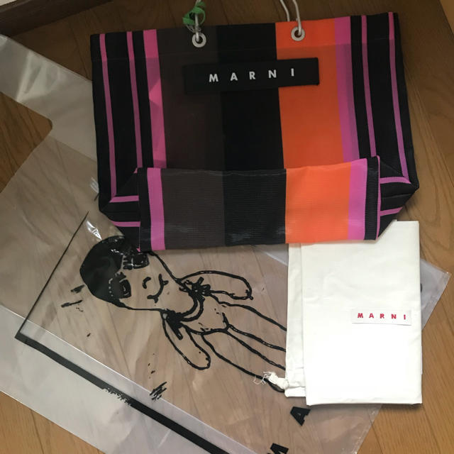 Marni(マルニ)のマルニストライプバック 限定色 レディースのバッグ(ハンドバッグ)の商品写真