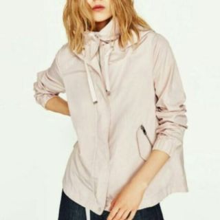 ザラ(ZARA)のZARA撥水加工マウンテンパーカー(ナイロンジャケット)