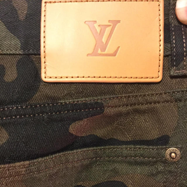 【超希少パンツ】 LOUIS VUITTON × Supreme 再販なし 2