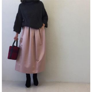 ツルバイマリコオイカワ(TSURU by Mariko Oikawa)の新品 TSURU by Mariko Oikawa Odette 34 ピンク(ロングスカート)