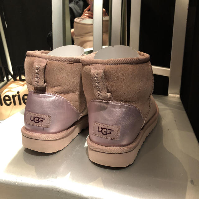 UGG(アグ)のUGG  2017年  クリーニング 済み レディースの靴/シューズ(ブーツ)の商品写真