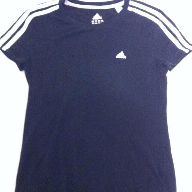 adidas(アディダス)のアディダス Tシャツ レディースのトップス(Tシャツ(半袖/袖なし))の商品写真