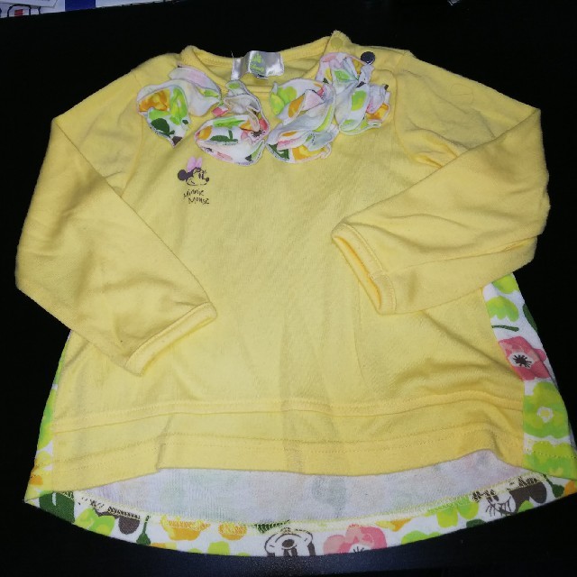 Disney(ディズニー)のDisney baby 長袖カットソー 90サイズ イエロー キッズ/ベビー/マタニティのキッズ服女の子用(90cm~)(Tシャツ/カットソー)の商品写真