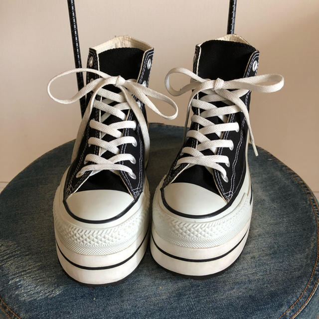 CONVERSE(コンバース)のCONVERSE HI☆厚底リメイク 24㎝ 黒 レディースの靴/シューズ(スニーカー)の商品写真