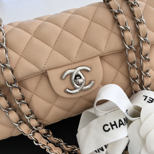 CHANEL(シャネル)の未使用同様 シャネル  正規品 チェーンバッグ♡ レディースのバッグ(ショルダーバッグ)の商品写真