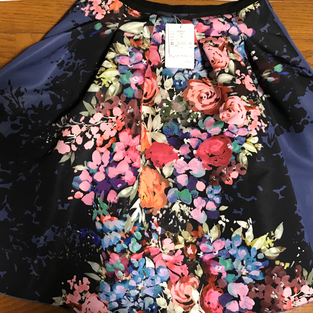 LANVIN en Bleu(ランバンオンブルー)のタグ付き新品！2018SSスカート レディースのスカート(ひざ丈スカート)の商品写真