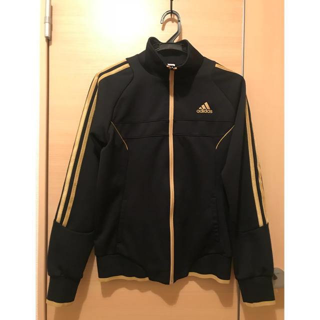 adidas(アディダス)のアディダスジャージ上下 レディースのトップス(トレーナー/スウェット)の商品写真