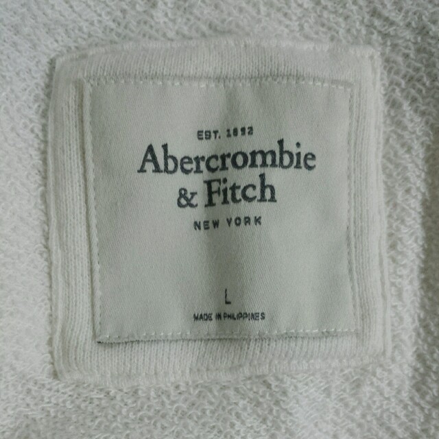 Abercrombie&Fitch(アバクロンビーアンドフィッチ)のアバクロ ショート丈トレーナ レディースのトップス(トレーナー/スウェット)の商品写真