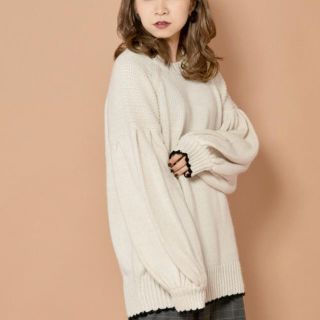 ダブルクローゼット(w closet)のw closet スカラップボリュームニット(ニット/セーター)