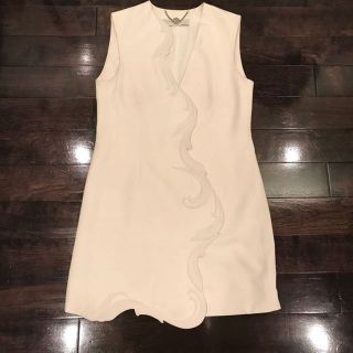 ステラマッカートニー(Stella McCartney)のSTELLA McCARTNEY ステラマッカートニー  白のワンピース(ミニワンピース)