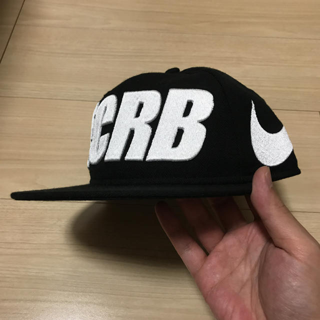 F.C.R.B.(エフシーアールビー)のシャア様専用【希少モデル】FCRB NIKE ベースボール CAP メンズの帽子(キャップ)の商品写真