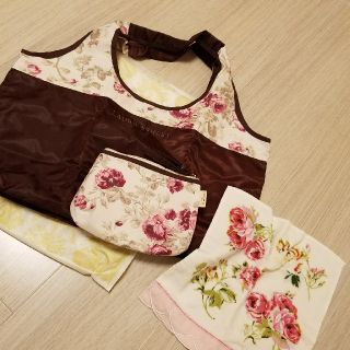 ローラアシュレイ(LAURA ASHLEY)のみかん様専用☆ローラアシュレイ　ハンドタオル　エコバッグ(エコバッグ)