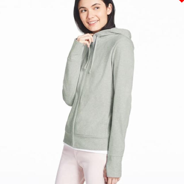 UNIQLO(ユニクロ)のユニクロ UVカットフルジップパーカー 美品 レディースのトップス(パーカー)の商品写真