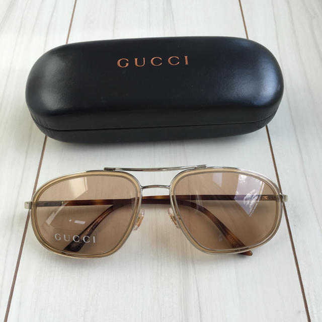 Gucci(グッチ)の新品未使用 GUCCI  サングラス レディースのファッション小物(サングラス/メガネ)の商品写真