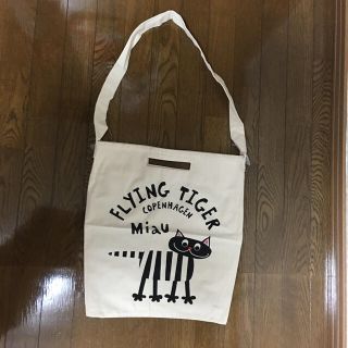 フライングタイガーコペンハーゲン(Flying Tiger Copenhagen)の【キイロイトリ様専用】Flying tiger ネコ柄🐱バッグ 2点セット(トートバッグ)