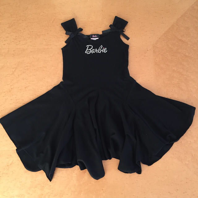 Barbie(バービー)のバービー キッズワンピース110㎝ キッズ/ベビー/マタニティのキッズ服女の子用(90cm~)(ワンピース)の商品写真