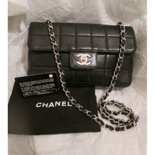 シャネル(CHANEL)の正規美品　CHANEL　ブラックラム斜め掛けバックシルバー金具(メッセンジャーバッグ)