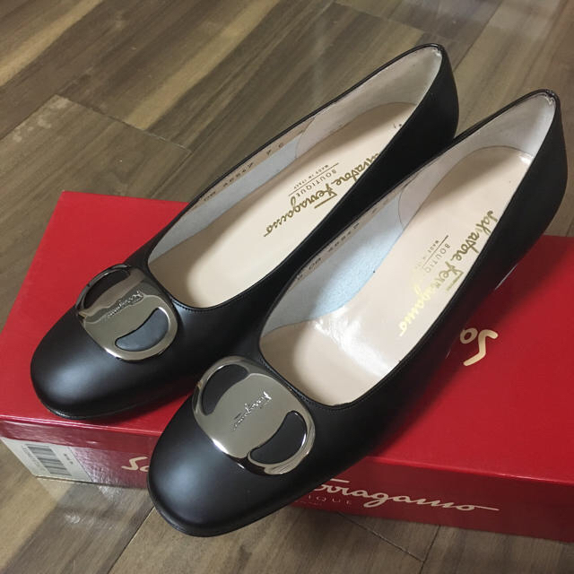 【Salvatore Ferragamo】パンプス 7C