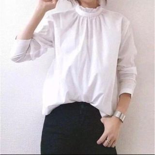 ユニクロ(UNIQLO)のユニクロ フリル 襟 シャツ XＬ(シャツ/ブラウス(長袖/七分))