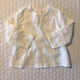 ザラキッズ(ZARA KIDS)のZARA kids ☆ 刺繍ブラウス(シャツ/カットソー)