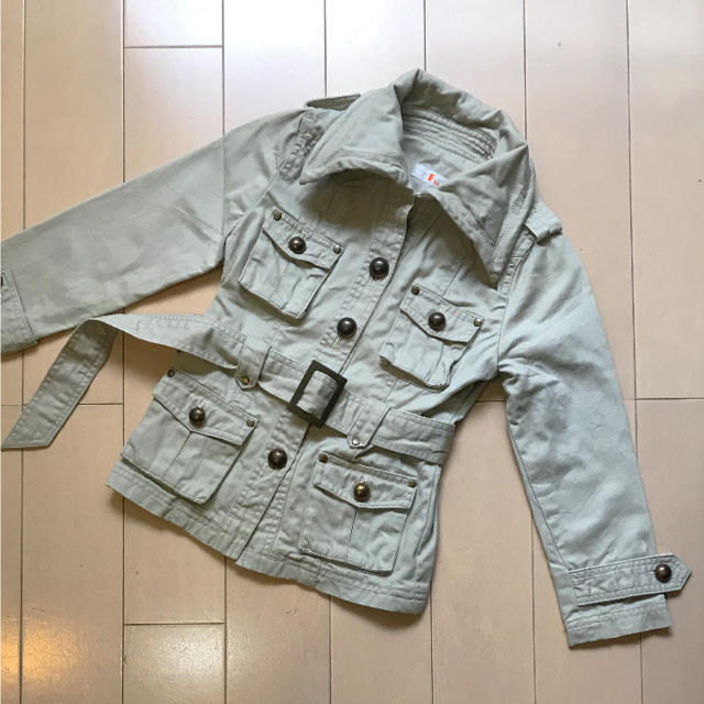 INGNI First(イングファースト)のINGNI First トレンチ キッズ/ベビー/マタニティのキッズ服女の子用(90cm~)(ジャケット/上着)の商品写真