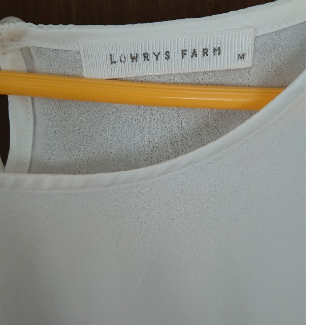 LOWRYS FARM(ローリーズファーム)の半袖シースルーシャツ レディースのトップス(シャツ/ブラウス(半袖/袖なし))の商品写真