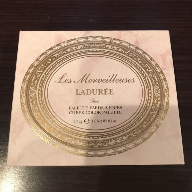 LADUREE(ラデュレ)のラデュレ チークカラーパレット 未使用 コスメ/美容のベースメイク/化粧品(チーク)の商品写真