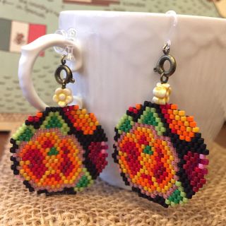 メキシカン （ イスモ ）刺繍 柄 イヤリング ピアス(イヤリング)