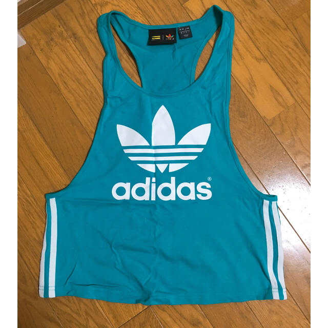 adidas(アディダス)のアディダス タンクトップ レディースのトップス(タンクトップ)の商品写真