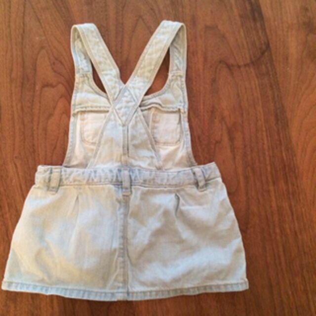 ZARA KIDS(ザラキッズ)のZARAデニムジャンパースカ＆レギンス キッズ/ベビー/マタニティのキッズ服女の子用(90cm~)(その他)の商品写真