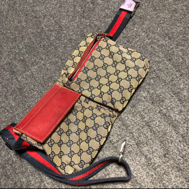 Gucci(グッチ)の本日限定値下げ💸GUCCI💗GGキャンパス地ボディバック レディースのバッグ(ボディバッグ/ウエストポーチ)の商品写真