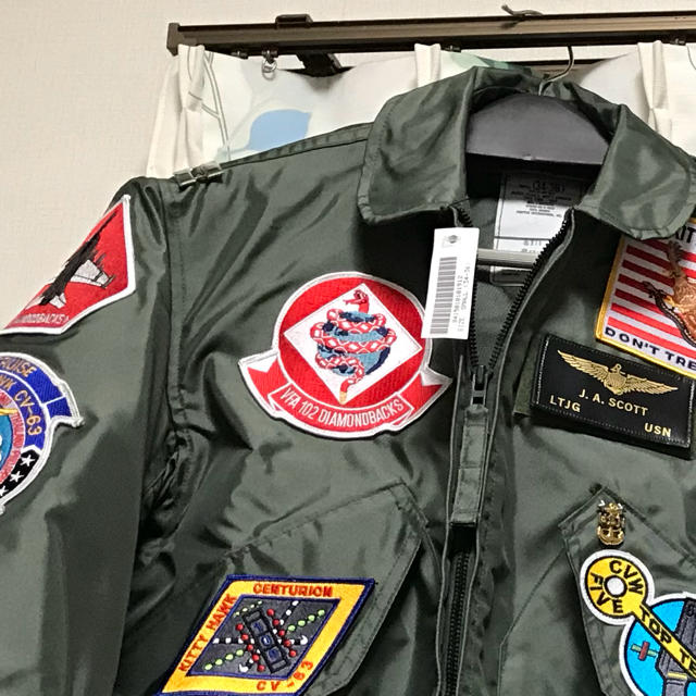 希少 厚く CWU-36P フライトジャケット 84年製 ALPHA社 米軍実物 希少 厚く CWU-36P フライトジャケット 84年製 ALPHA社 米軍実物