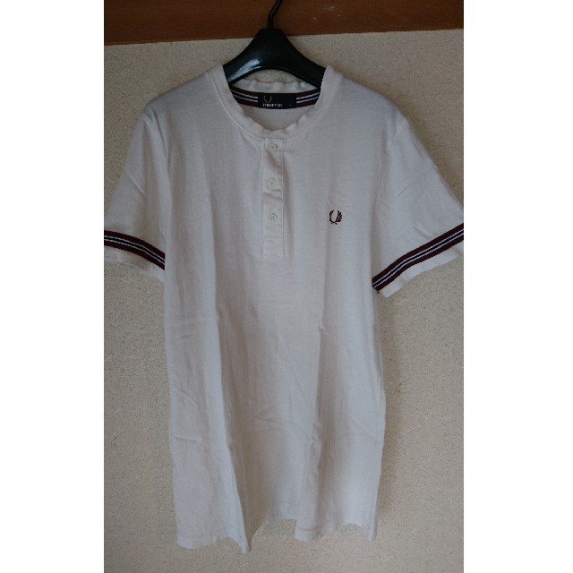 FRED PERRY(フレッドペリー)のFRED PERRY ヘンリーTシャツ メンズのトップス(Tシャツ/カットソー(半袖/袖なし))の商品写真