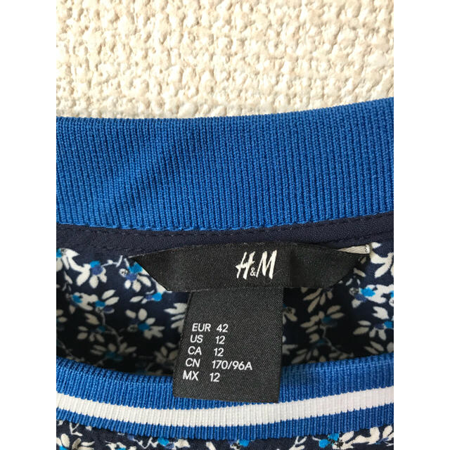 H&M(エイチアンドエム)の花柄シャツ H&M レディースのトップス(シャツ/ブラウス(長袖/七分))の商品写真