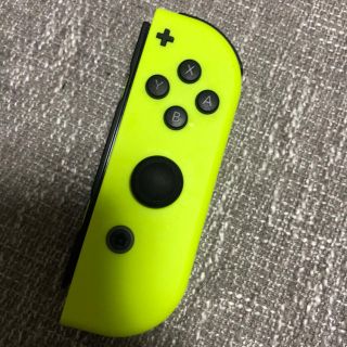 ニンテンドウ(任天堂)のJoy-Con 右 イエロー ARMS(家庭用ゲーム機本体)