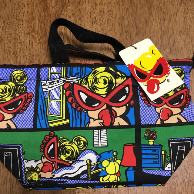 HYSTERIC MINI(ヒステリックミニ)の新品☆ヒスミニお弁当巾着 キッズ/ベビー/マタニティのこども用バッグ(ランチボックス巾着)の商品写真