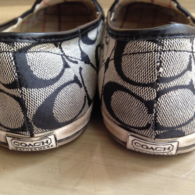 COACH(コーチ)のCOACHシグニチャーシューズ レディースの靴/シューズ(スニーカー)の商品写真