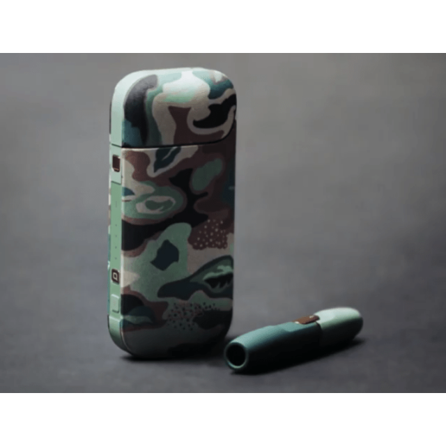 IQOS(アイコス)の数量限定☆新品未使用 IQOS CAMO 迷彩アイコス NIGOコラボ 送料無料 メンズのファッション小物(タバコグッズ)の商品写真