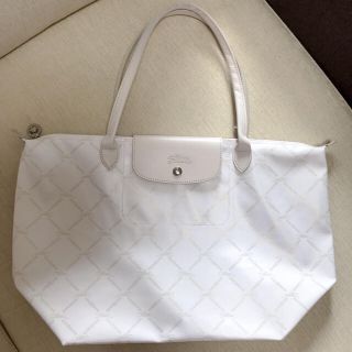 ロンシャン(LONGCHAMP)の新品未使用 ロンシャン LMメタル トートバッグ 白(トートバッグ)