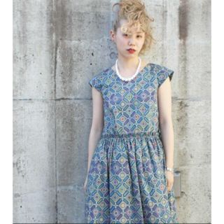 ドットアンドストライプスチャイルドウーマン(Dot&Stripes CHILDWOMAN)のドットアンドストライプスチャイルドウーマンリバティプリントワンピース(ひざ丈スカート)