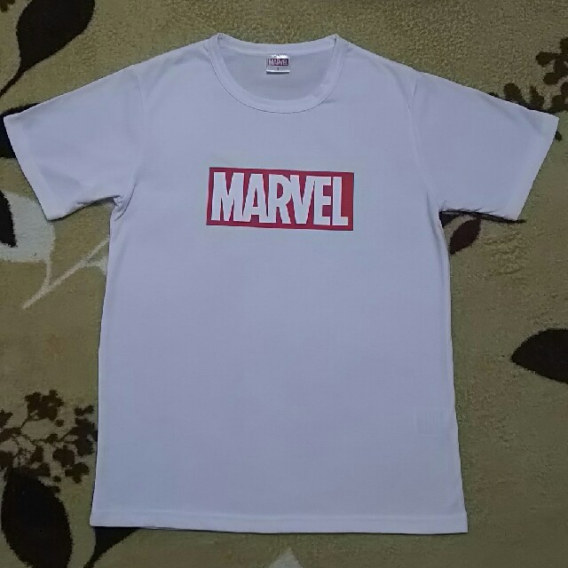 MARVEL(マーベル)のMARVEL  Tシャツ  S レディースのトップス(Tシャツ(半袖/袖なし))の商品写真