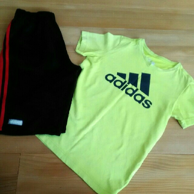 adidas(アディダス)の140　訳あり！ キッズ/ベビー/マタニティのキッズ服男の子用(90cm~)(Tシャツ/カットソー)の商品写真