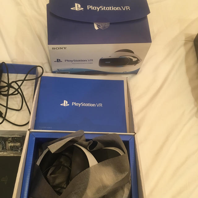 PlayStation VR(プレイステーションヴィーアール)のPS VR 新型 エンタメ/ホビーのゲームソフト/ゲーム機本体(家庭用ゲーム機本体)の商品写真