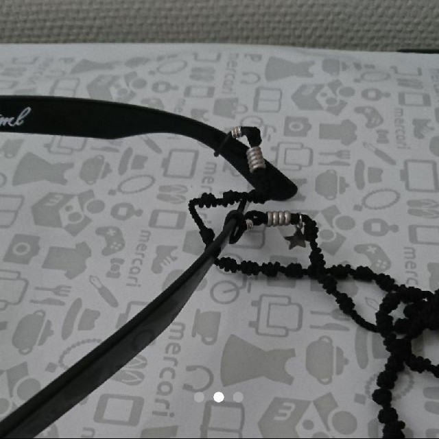 html(エイチティーエムエル)のhtml メガネ 紐付き ケース付き！ 送料込 メンズのファッション小物(サングラス/メガネ)の商品写真