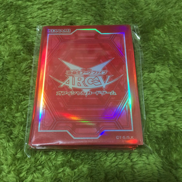 遊戯王 - 遊戯王 ARC-V スリーブ 赤 未開封の通販 by てふてふ's shop