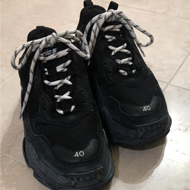 Balenciaga(バレンシアガ)のbalenciaga triple s トリプルs メンズの靴/シューズ(スニーカー)の商品写真