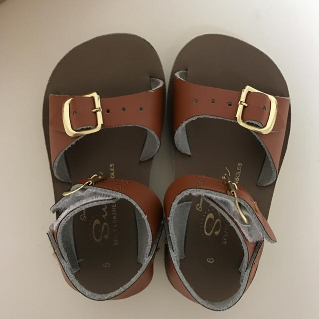 Caramel baby&child (キャラメルベビー&チャイルド)のSalt Water Sandals ソルトウォーターサンダル tan 6 キッズ/ベビー/マタニティのベビー靴/シューズ(~14cm)(サンダル)の商品写真